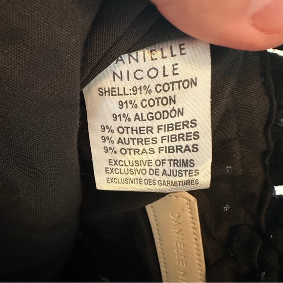 Danielle Nicole | NWOT - Black Macrame/Crochet Fringe Bag - One Size - Picture 10 of 14